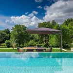 בית נופש Cascada Ližnjan