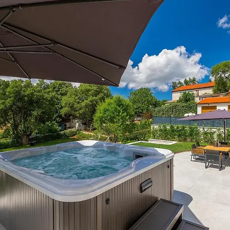 בית נופש Cascada *